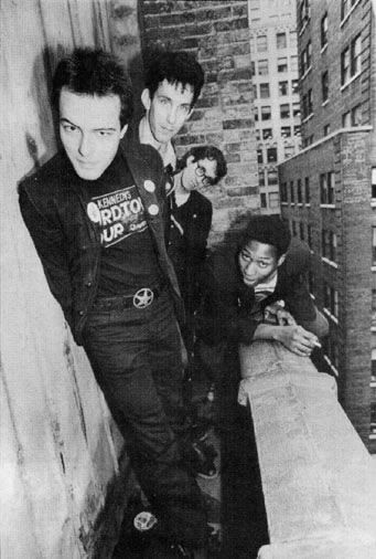 dead keddedys foto 40 años de punk